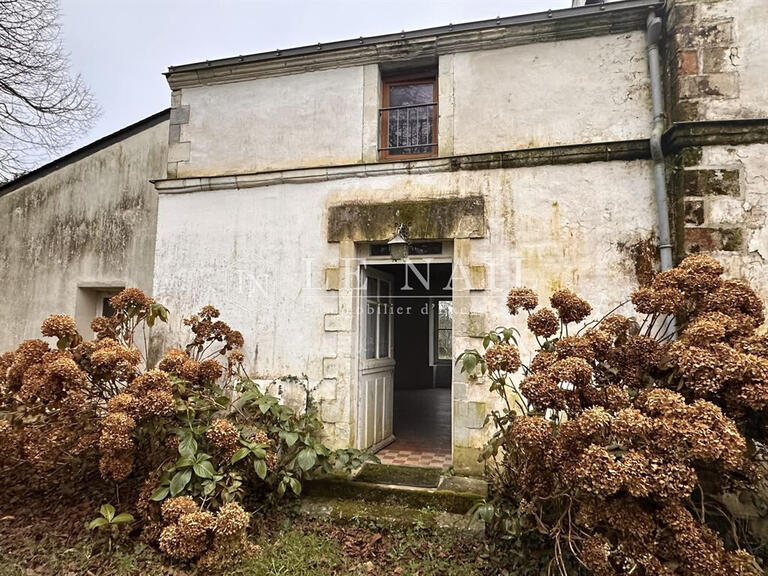 Manor Thouaré-sur-Loire - 6 bedrooms - 263m²