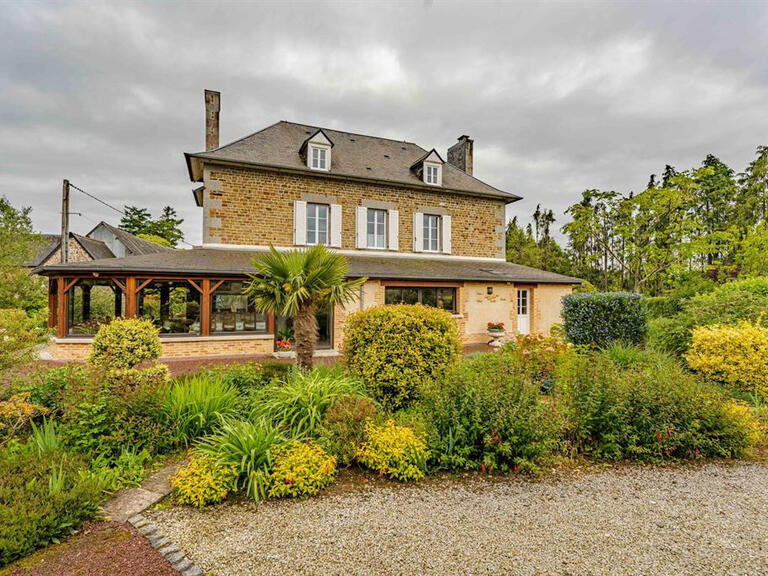 Maison Torigni-sur-Vire - 5 chambres - 252m²