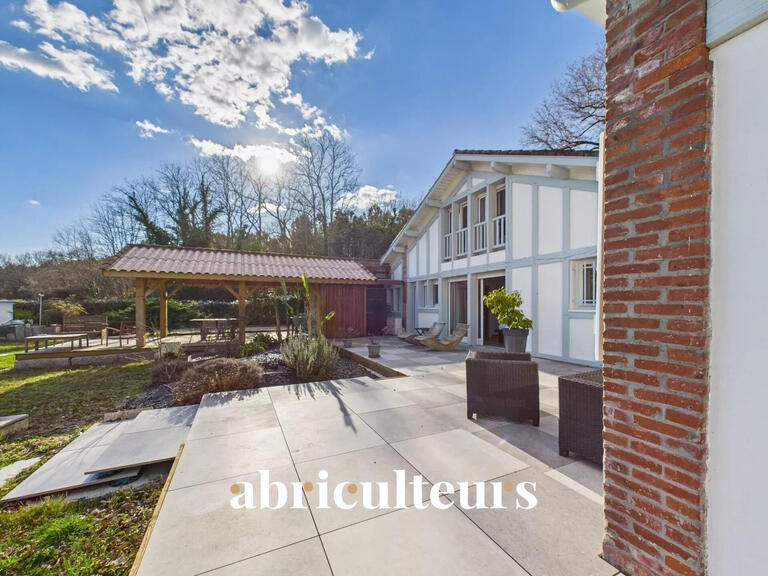 House Tosse - 7 bedrooms - 295m²