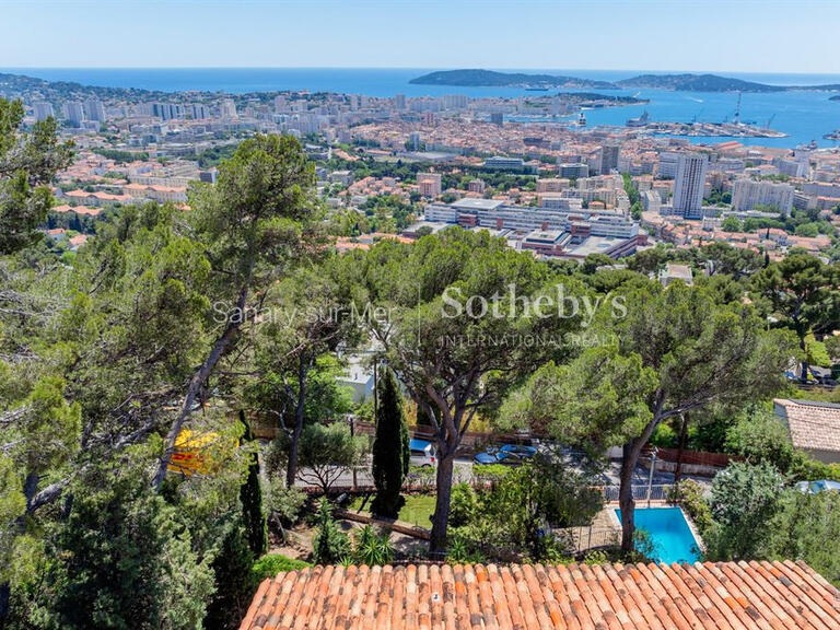 Maison Toulon - 5 chambres - 221m²