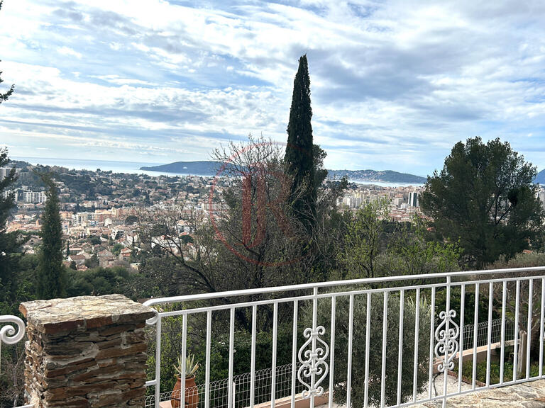 Maison Toulon - 8 chambres - 407m²