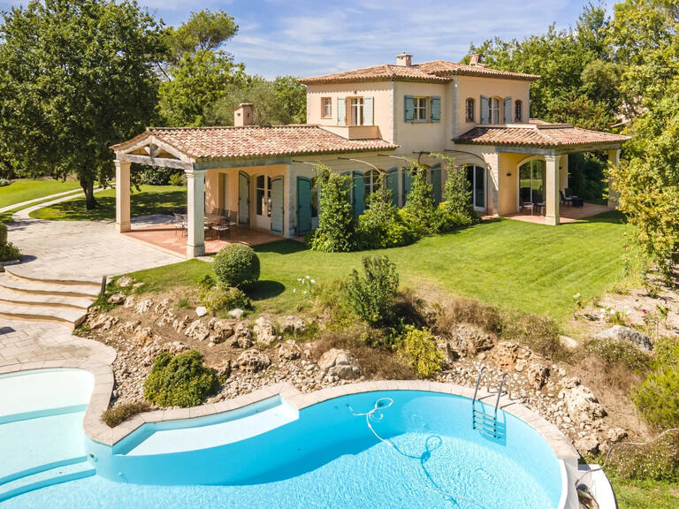 Villa Tourrettes - 4 bedrooms - 327m²