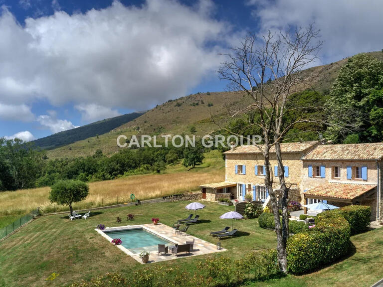 Maison Tourrettes-sur-Loup - 5 chambres - 250m²