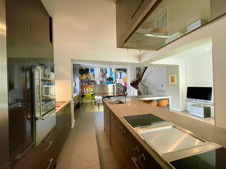 Apartment Tours - 3 bedrooms - 150m²