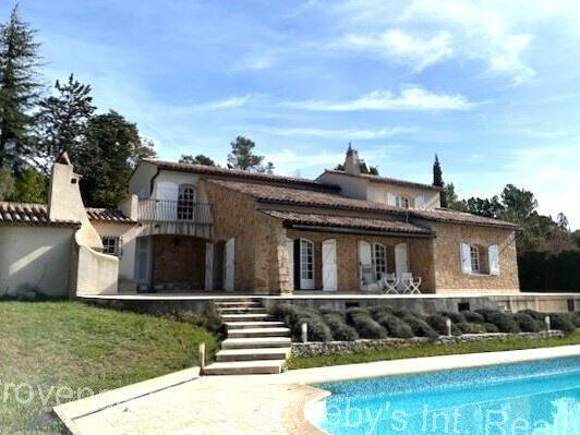 Maison Tourtour - 4 chambres - 179m²