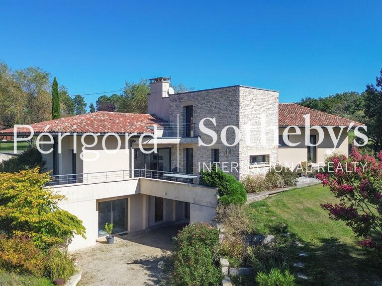 House Trélissac - 4 bedrooms - 252m²