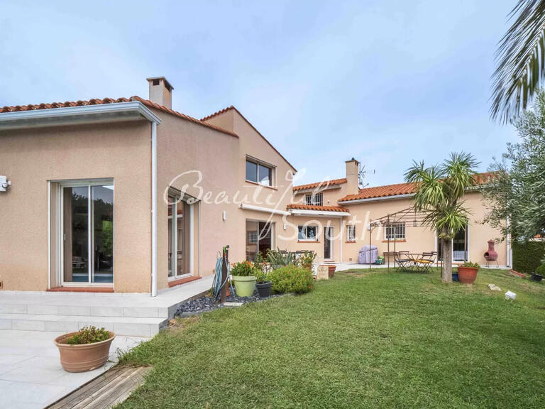 House Trouillas - 5 bedrooms - 260m²