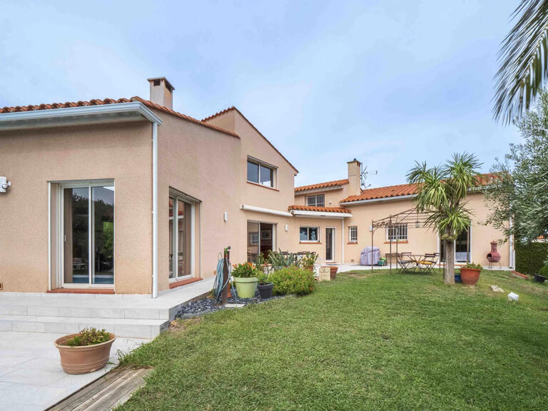 Maison Trouillas - 5 chambres - 260m²