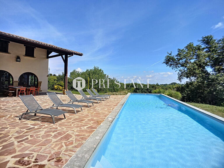 House Urrugne - 7 bedrooms - 650m²