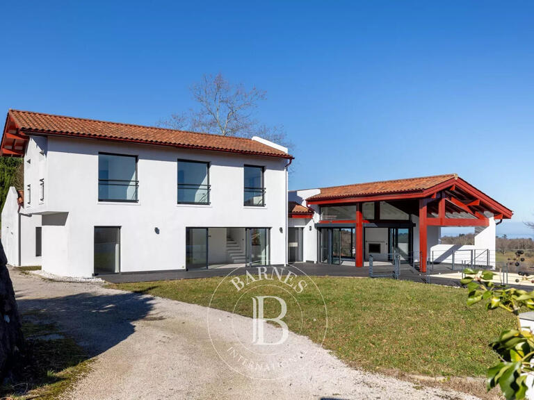 Maison Urrugne - 6 chambres - 240m²