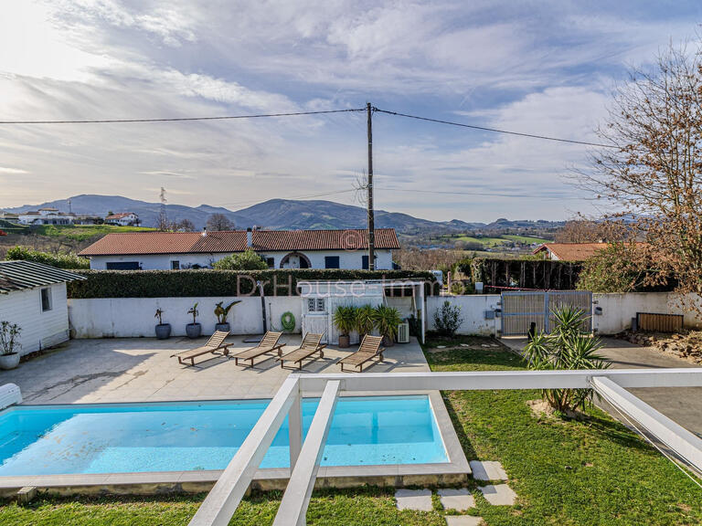 Villa Urrugne - 4 bedrooms - 168m²