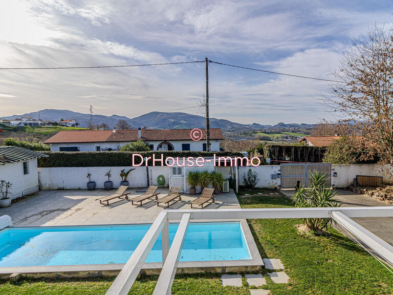 Villa Urrugne - 4 bedrooms - 168m²