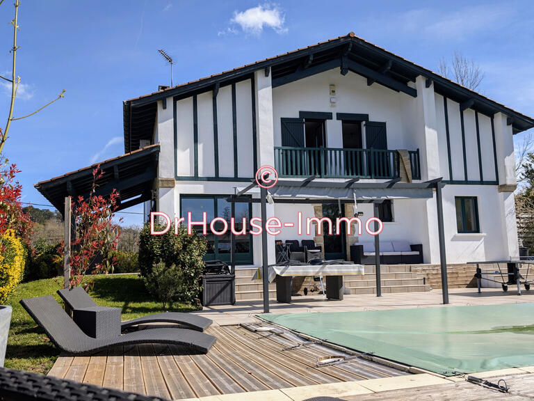 Villa Urrugne - 5 bedrooms - 226m²