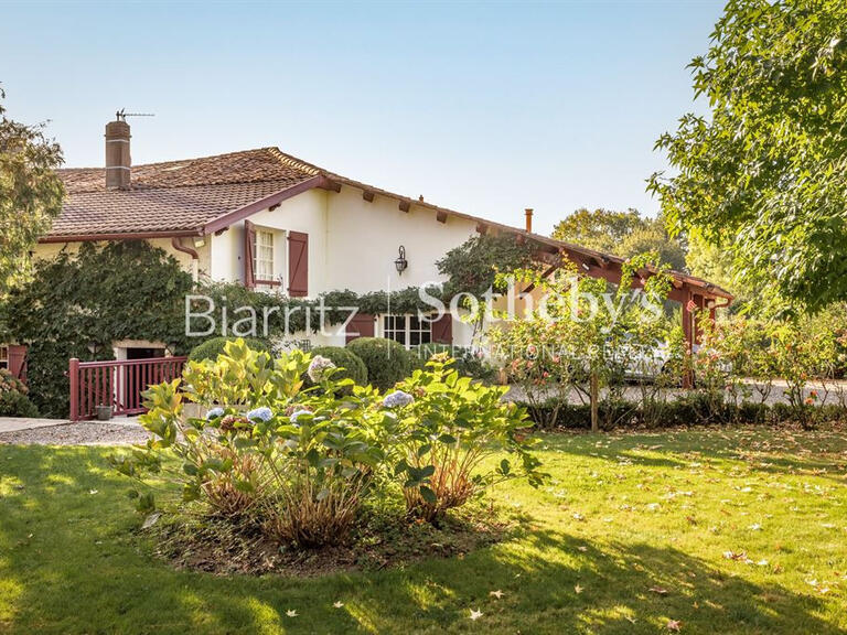 House Ustaritz - 5 bedrooms - 228m²