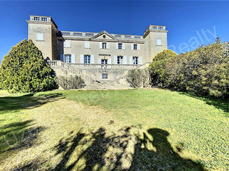 Château Uzès - 10 chambres - 900m²