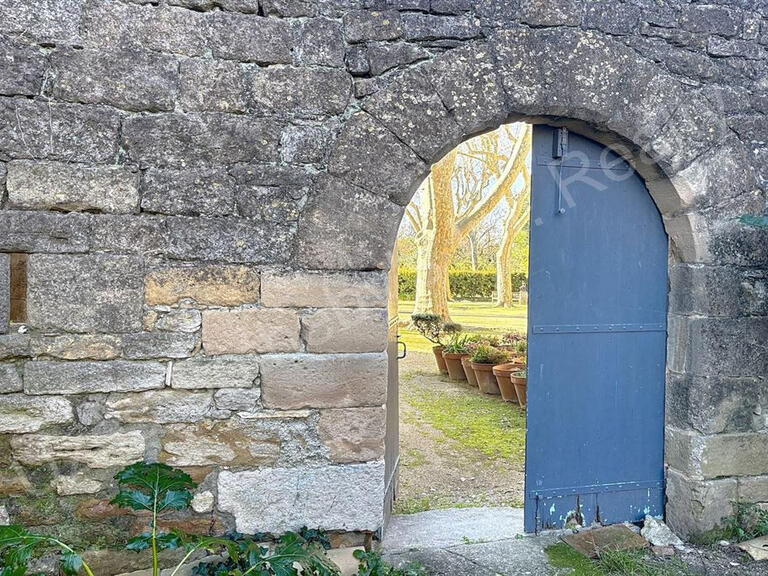 Château Uzès - 8 chambres - 880m²