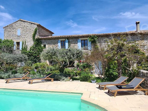 House Uzès - 7 bedrooms - 630m²