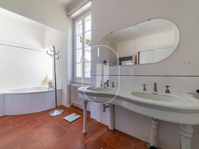 Propriété Uzès - 14 chambres - 490m²