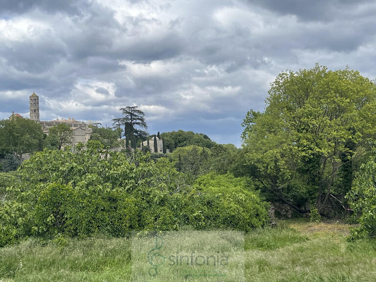 Land Uzès