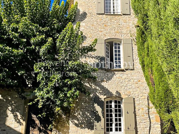 Maison Vaison-la-Romaine - 4 chambres - 350m²