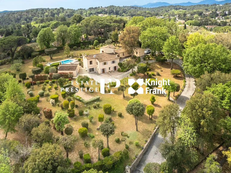 Villa Valbonne - 3 chambres - 357m²