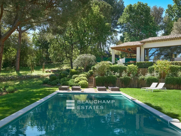 Villa Valbonne - 5 bedrooms - 626m²