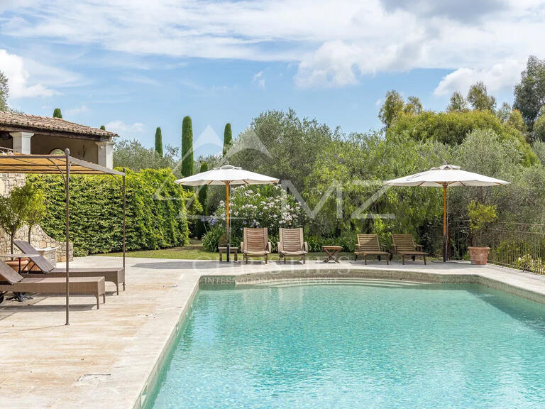 Villa Valbonne - 6 bedrooms - 400m²