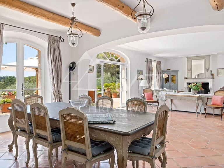 Villa Valbonne - 6 bedrooms - 400m²