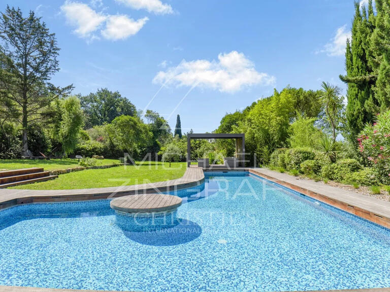 Villa Valbonne - 5 bedrooms - 221m²