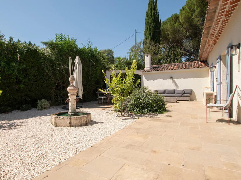 Villa Valbonne - 5 bedrooms - 200m²