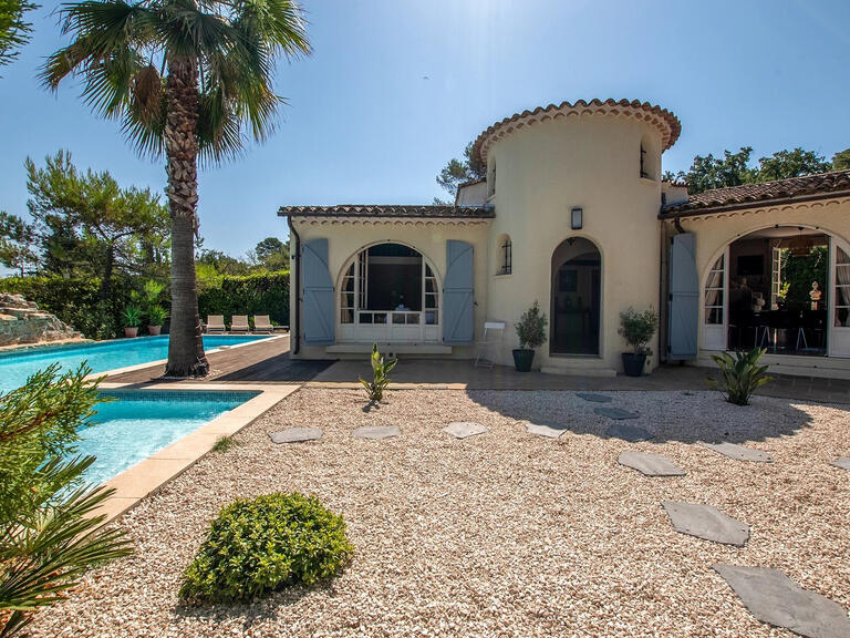 Villa Valbonne - 5 bedrooms - 200m²