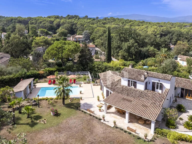 Villa Valbonne - 4 bedrooms - 162m²