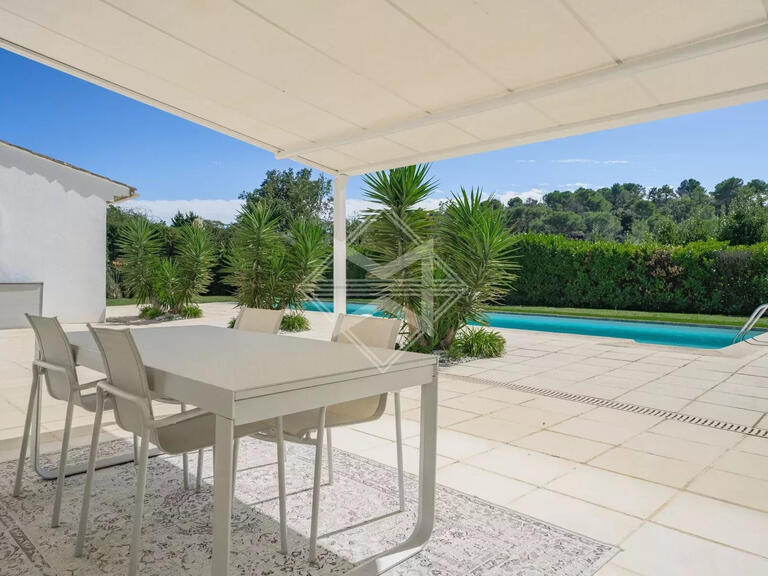 Villa Valbonne - 4 bedrooms - 210m²