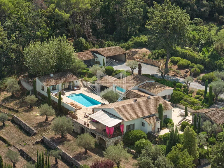 Villa Valbonne - 5 bedrooms - 330m²