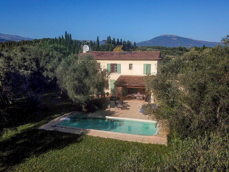 Villa Valbonne - 4 bedrooms - 206m²