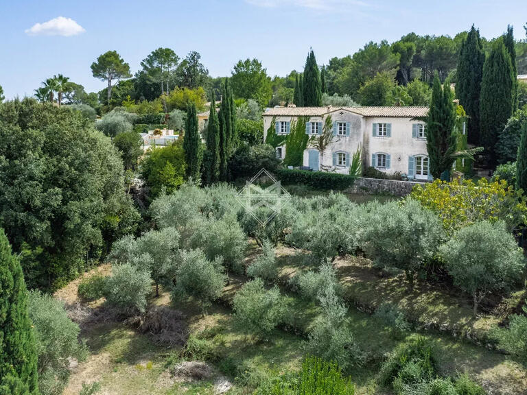 Villa Valbonne - 4 bedrooms - 280m²