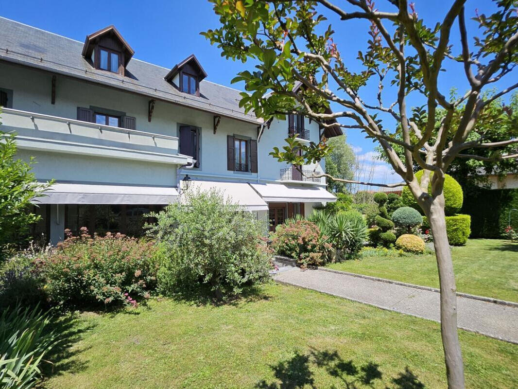 Property Valgelon-La Rochette