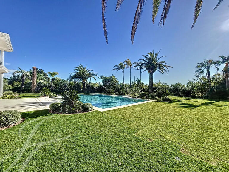 Property Vallauris - 7 bedrooms - 3200m²