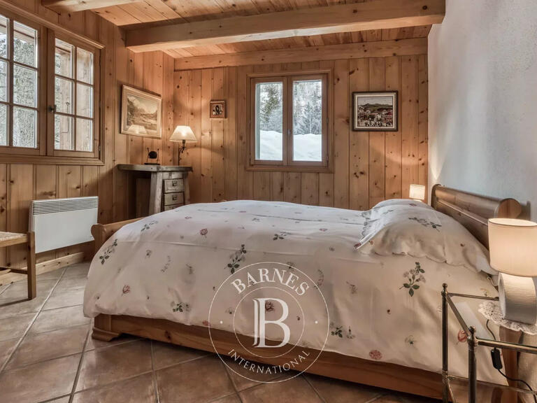 Chalet Vallorcine - 4 bedrooms - 211m²