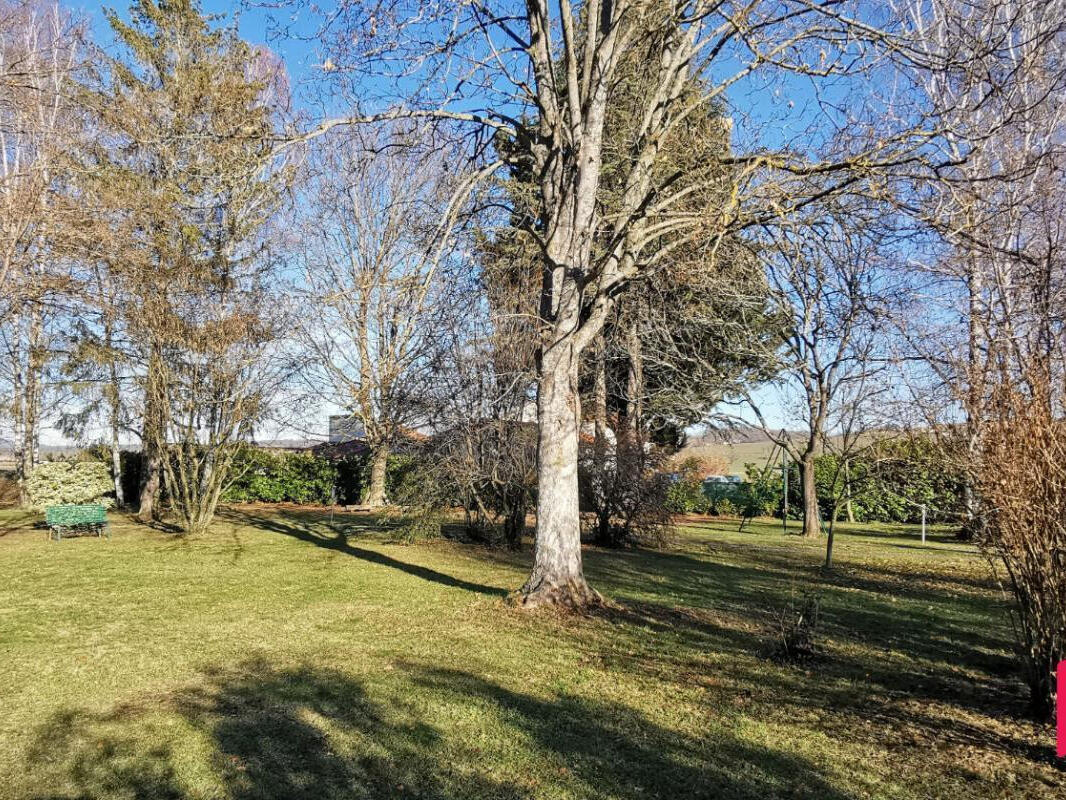 Propriété Varennes-sur-Usson