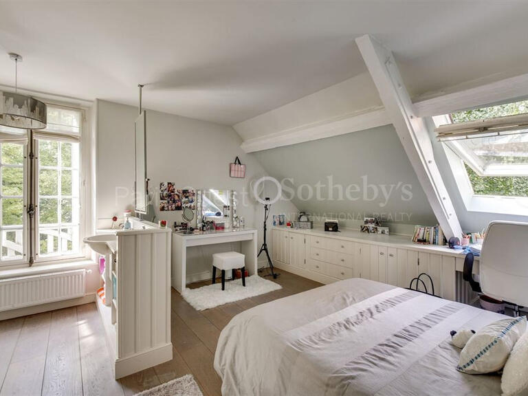 Maison Vaux-sur-Seine - 6 chambres - 502m²