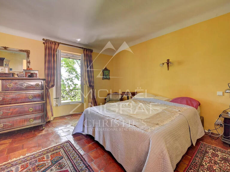 House Velaux - 3 bedrooms - 486m²