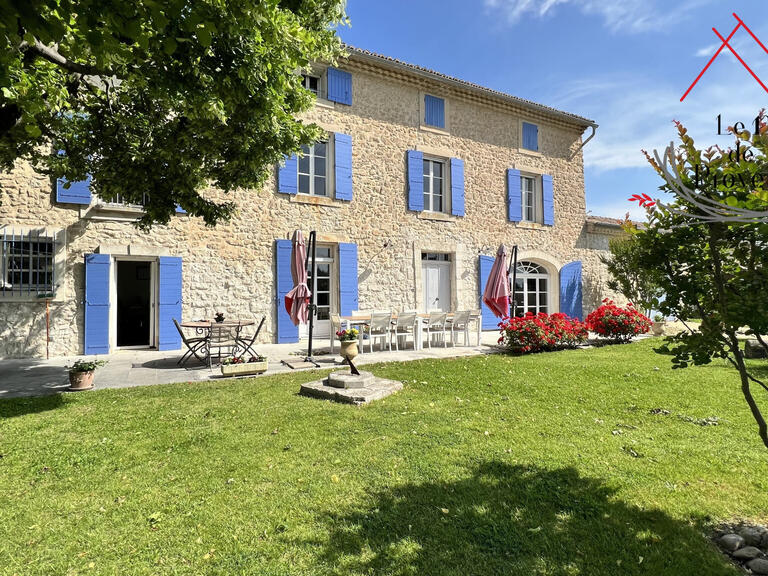 Maison Velleron - 7 chambres - 343m²