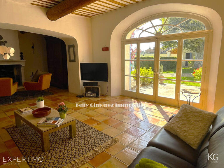 Maison Velleron - 7 chambres - 348m²