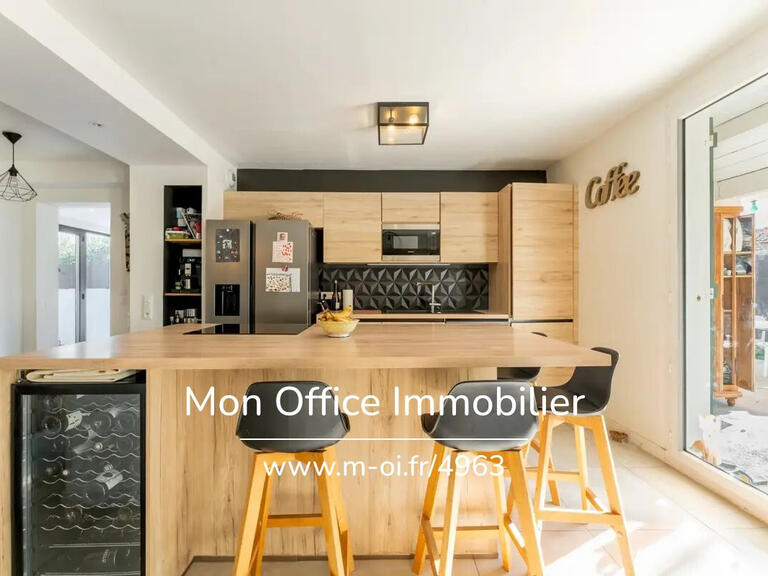 Maison Venelles - 4 chambres - 116m²