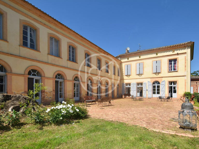 Château Verdun-sur-Garonne - 10 chambres - 989m²