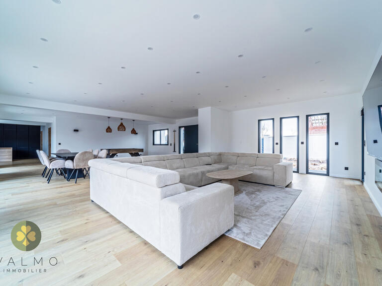 Maison Vert-en-Drouais - 4 chambres - 275m²