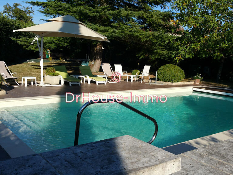 Villa Verteillac - 3 bedrooms - 180m²