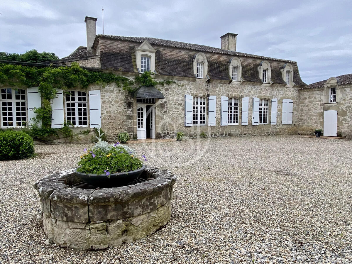 Manor Verteuil-d'Agenais