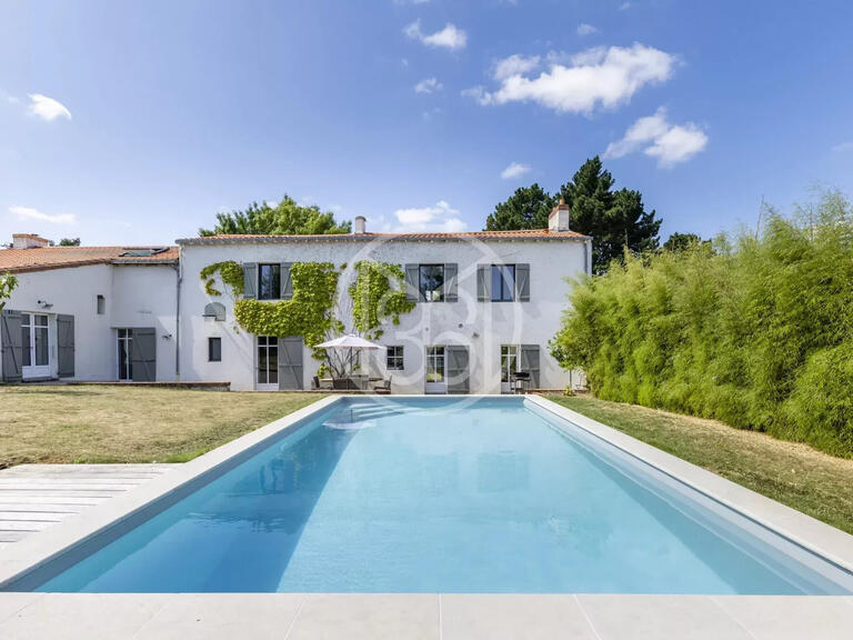 House Vertou - 5 bedrooms - 242m²